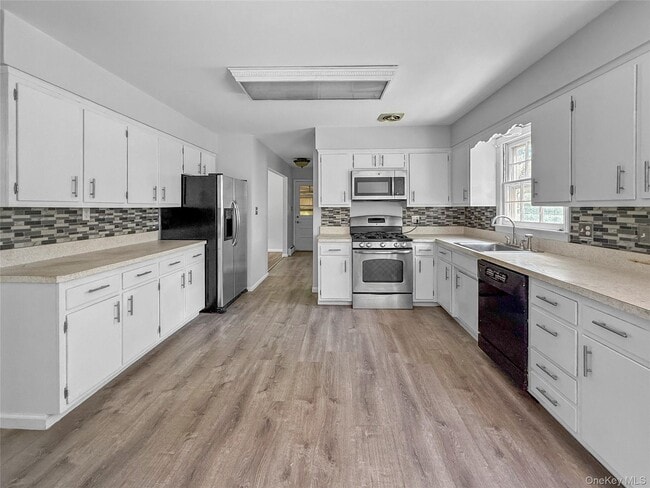 Building Photo - 1 Miron Dr