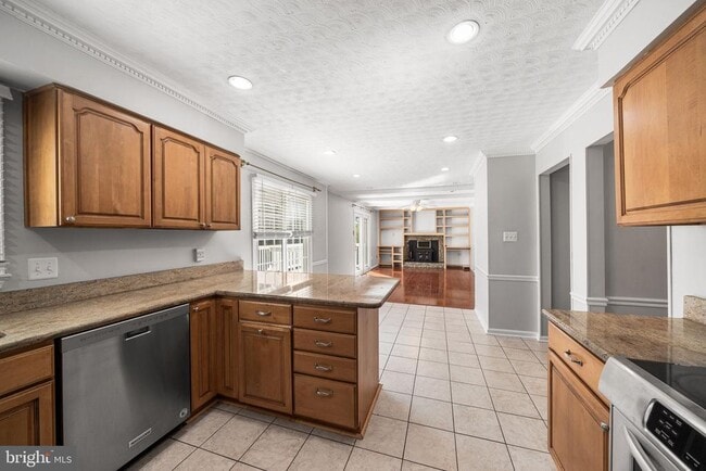 Building Photo - 222 Apple Blossom Ct