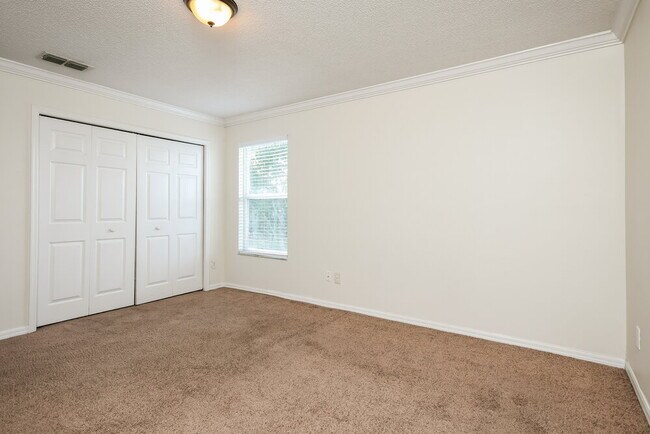 Building Photo - 1258 Epson Oaks Way