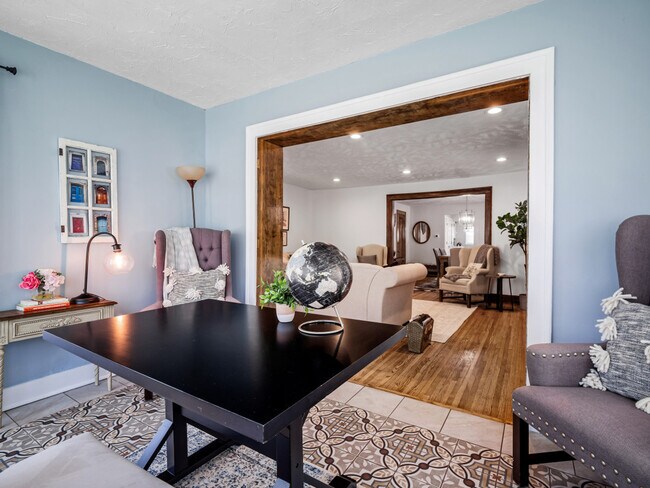 Building Photo - 3222 West Blvd