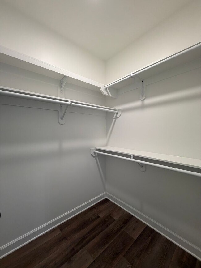 Building Photo - Brand New 3/2 House in Celanese- $1,995