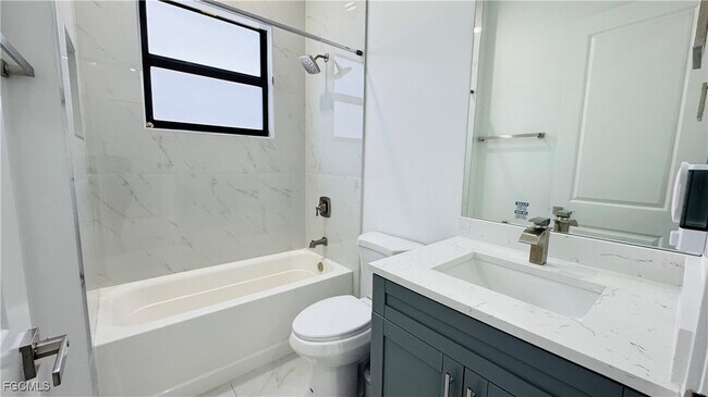 Building Photo - 2713 17th St SW