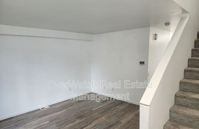 Building Photo - 9940 Grange Dr