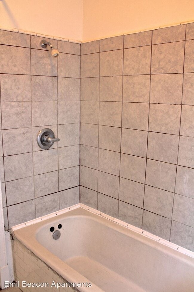 Building Photo - 945 Beacon Ave