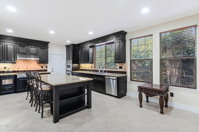 Building Photo - 504 Rustic Hills Dr