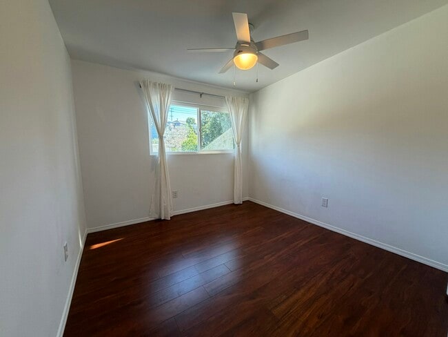 Building Photo - 605 Bush St