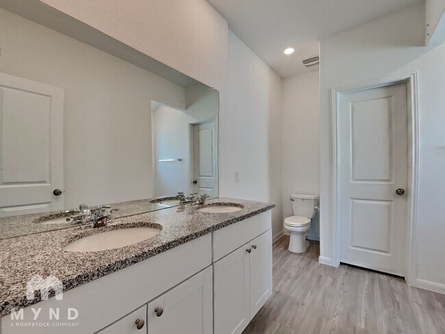 Building Photo - 5908 Geronimo Wy