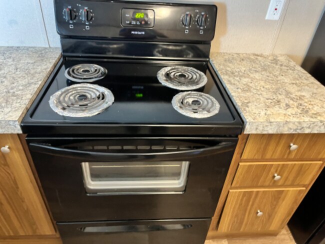 Building Photo - 811 Pointview Ct