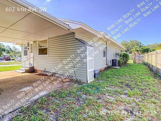 Building Photo - 602 4th Ave SW