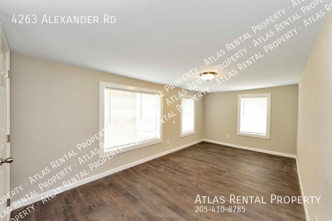 Building Photo - 4263 Alexander Rd