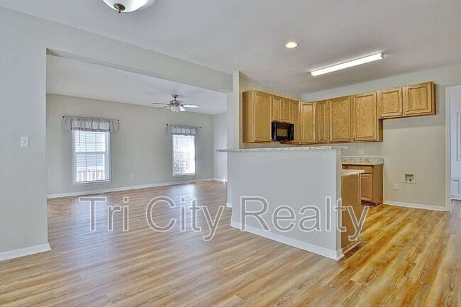 Building Photo - 109 St Albans Way