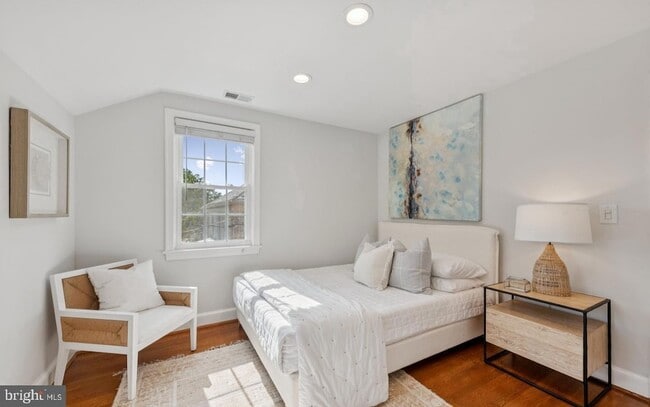 Building Photo - 4413 Butterworth Pl NW