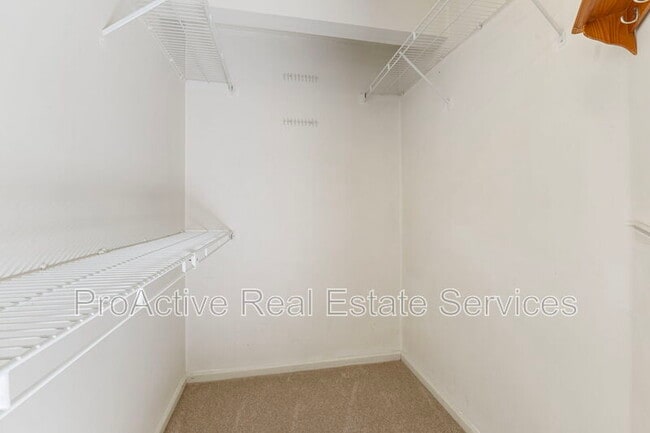 Building Photo - 300 Yarmouth St