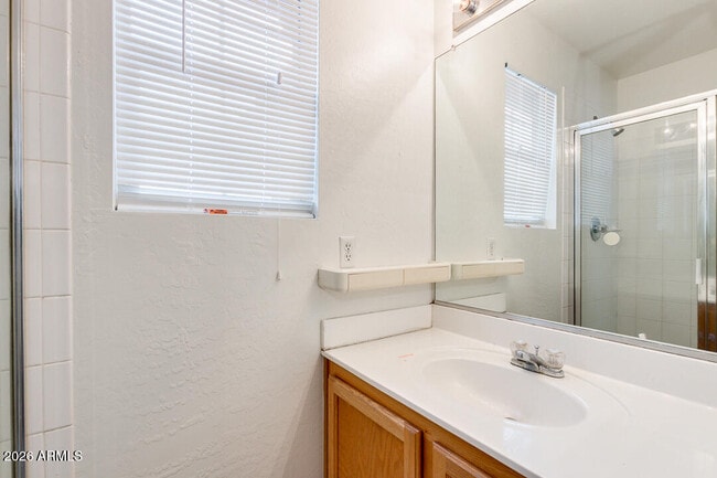 Building Photo - 4432 N 113th Dr