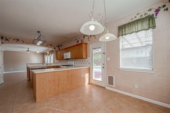 Building Photo - 20519 Westfield Estates Dr