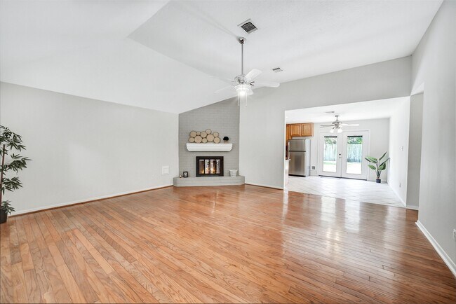 Primary Photo - 1123 Comstock Springs Dr