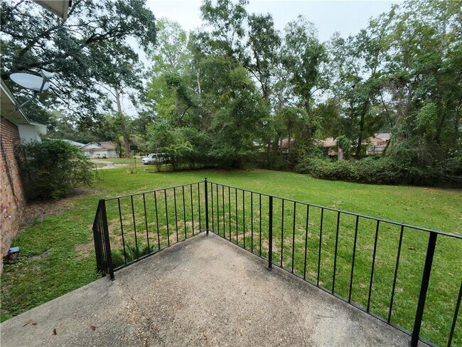 Building Photo - 5209 Maudelayne Dr N