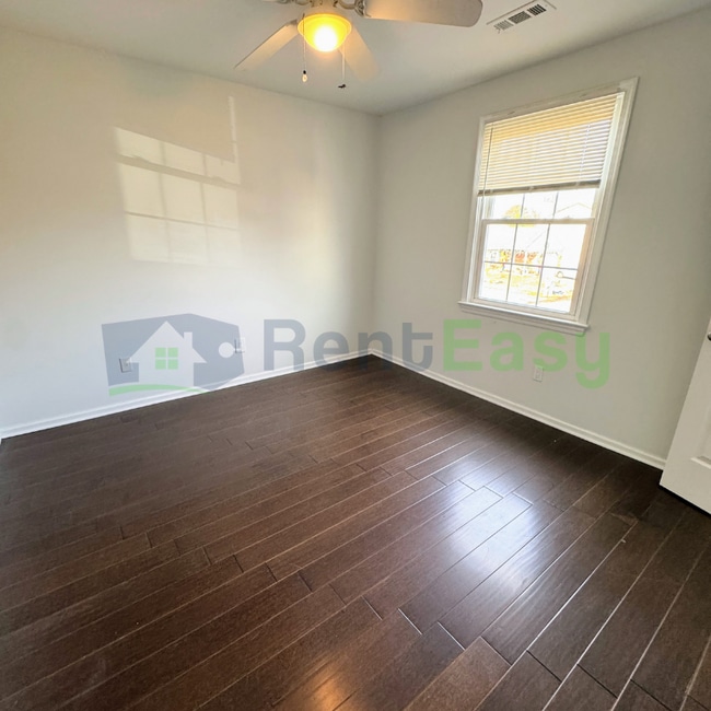 Building Photo - 1329 Millington Ct