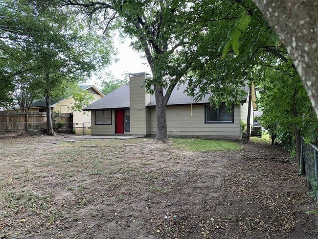Building Photo - 7318 Lunar Dr