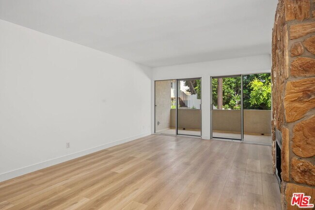 Building Photo - 16169 Sunset Blvd