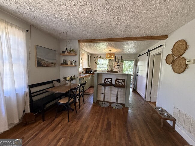 Building Photo - 199 Mimosa Dr