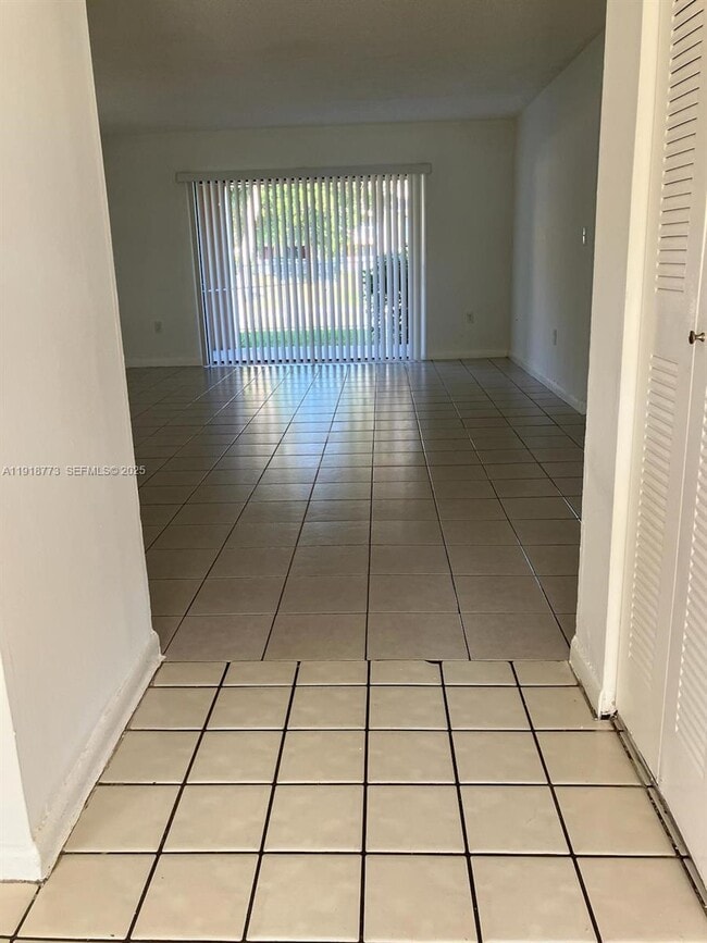 Building Photo - 5200 NW 31st Ave