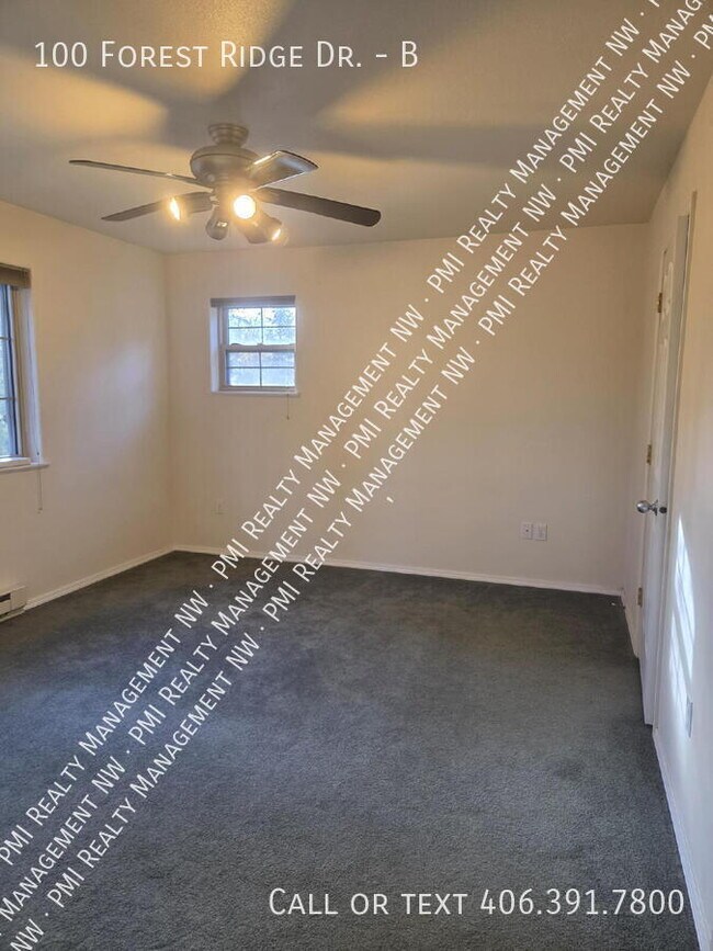 Building Photo - 100 Forest Ridge Dr