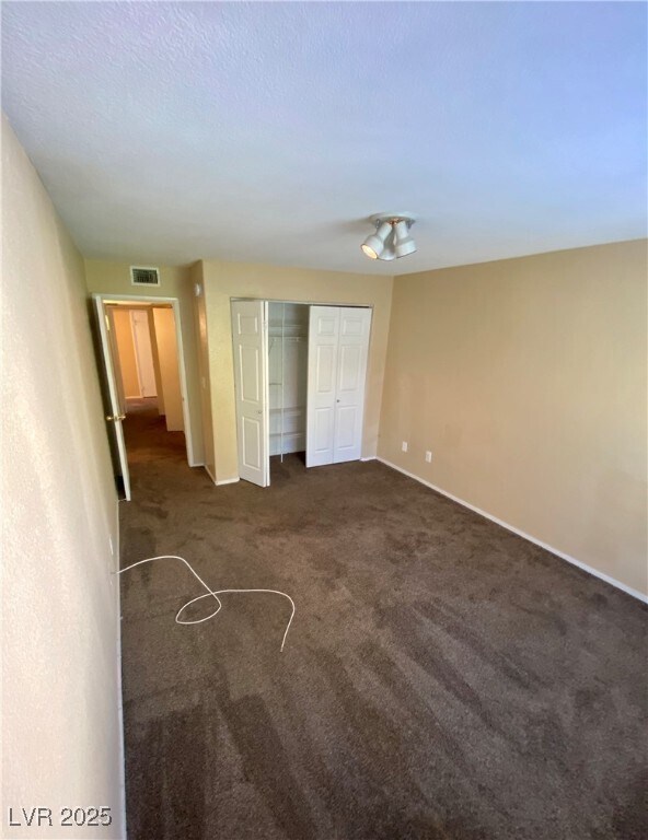 Building Photo - 3144 Tarpon Dr