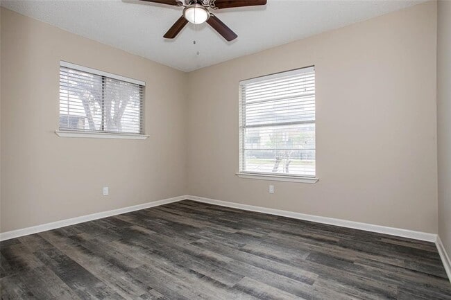 Building Photo - 4006 Bull Creek Rd