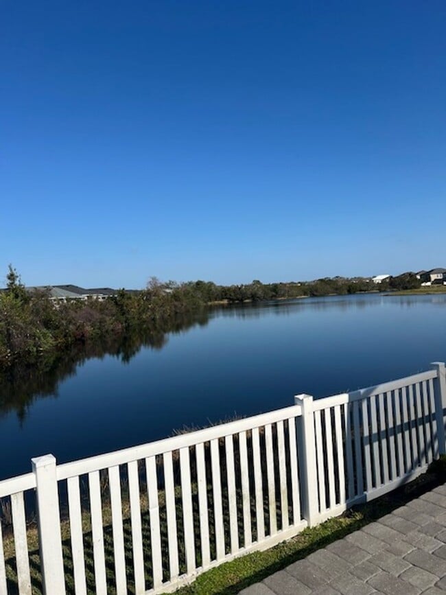 Building Photo - Single Family Home