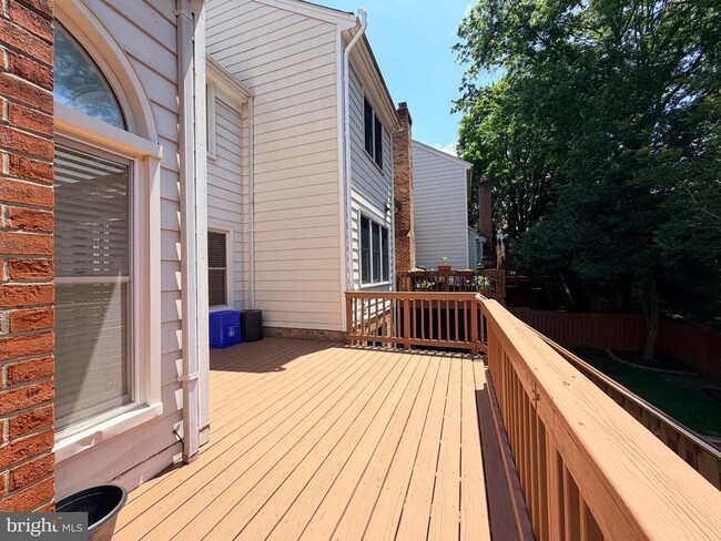 Building Photo - 7418 Crestberry Ln