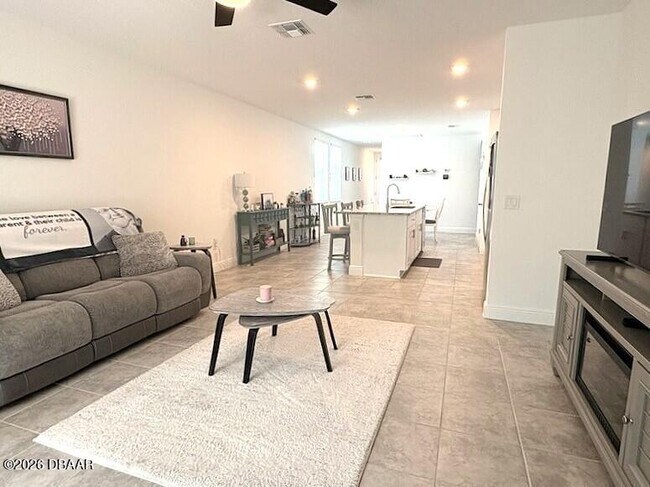 Building Photo - 166 Pitching Wedge Dr