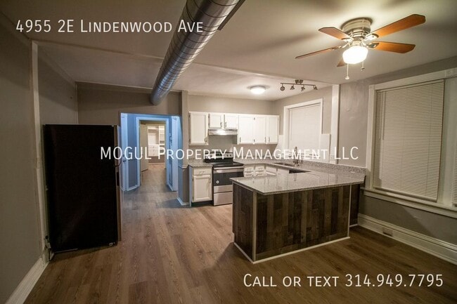 Primary Photo - 4955-492E Lindenwood Ave