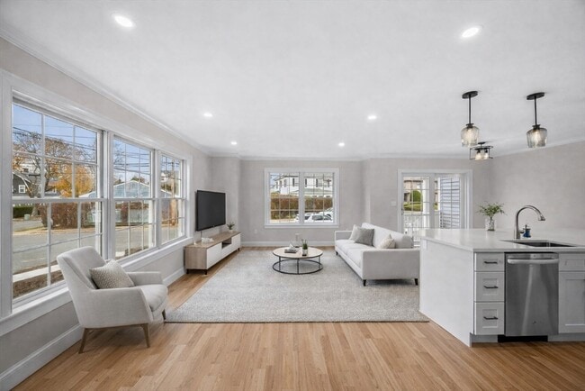 Building Photo - 60 Ellsworth Rd