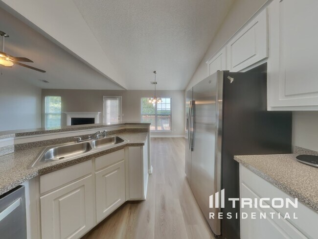 Building Photo - 5419 Village Ridge