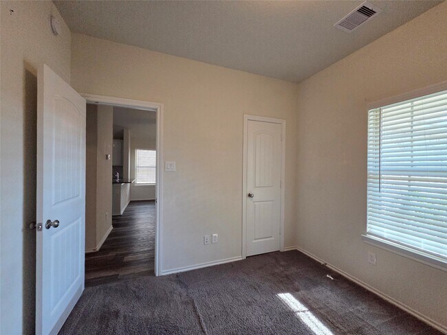 Building Photo - 23748 Woodgreen Terrace Dr