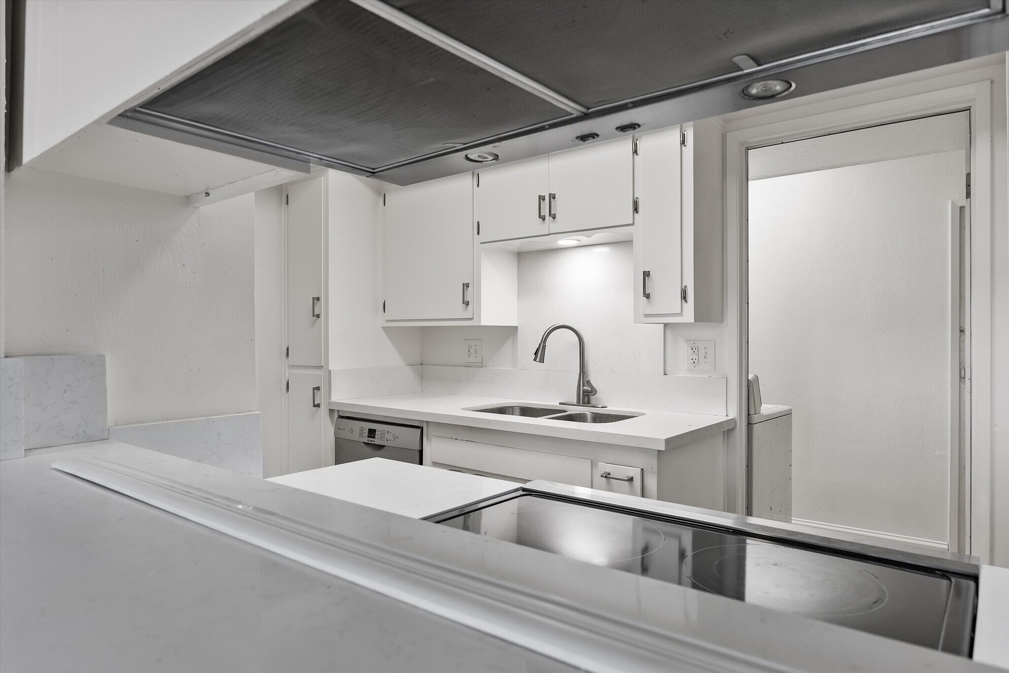 Building Photo - 4700 Nordic Dr