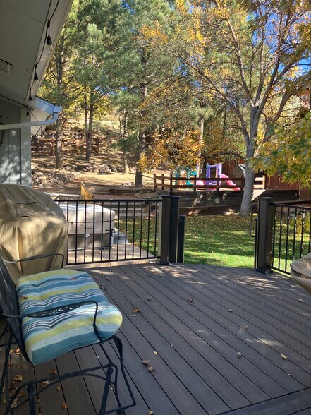 Building Photo - 3315 Clubheights Dr