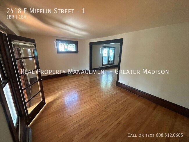 Building Photo - 2418 E Mifflin St