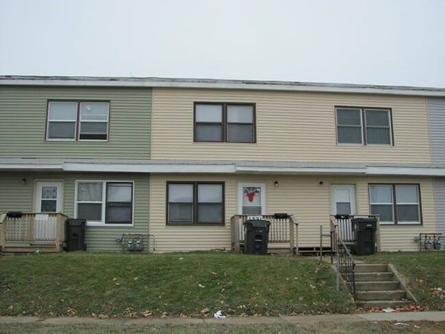 Building Photo - 1227 W Mullan Ave