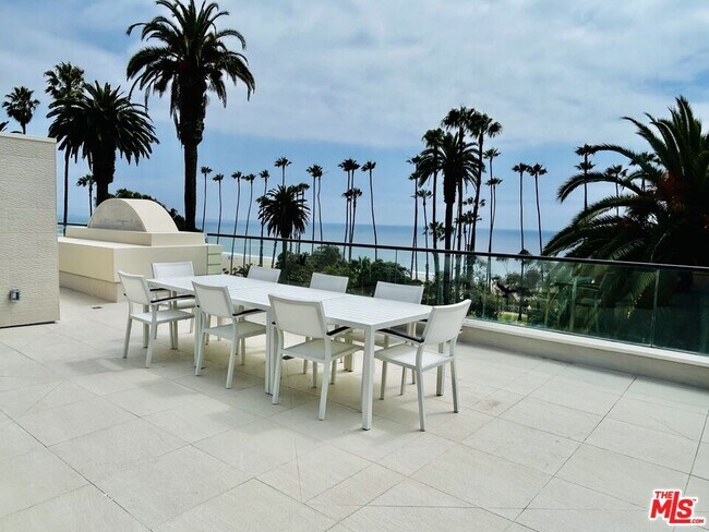 Building Photo - 701 Ocean Ave