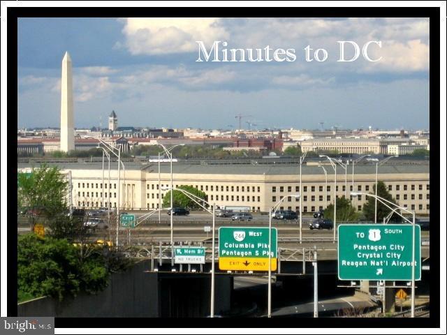 Building Photo - 1300 S Arlington Ridge Rd