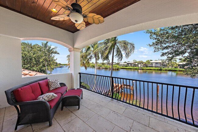 Building Photo - 18669 SE Palm Island Ln