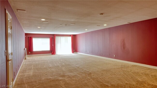 Building Photo - 3924 Royal Scots Ave
