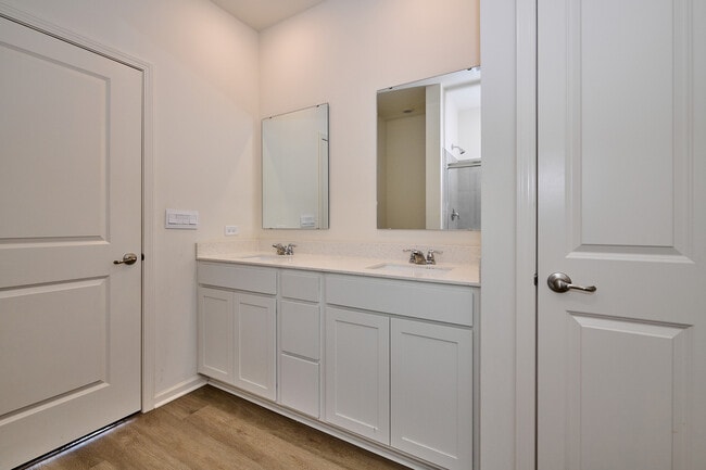 Building Photo - 1179 Woodlily Ln