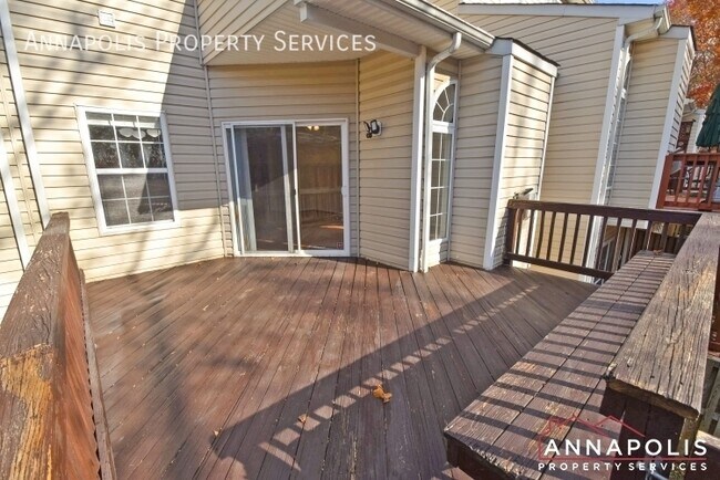 Building Photo - 2530 Running Wolf Trl