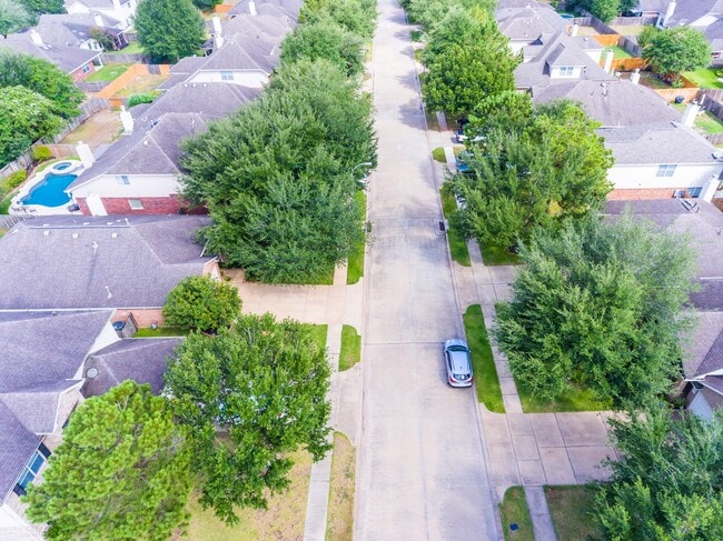 Building Photo - 5111 Juniper Walk Ln