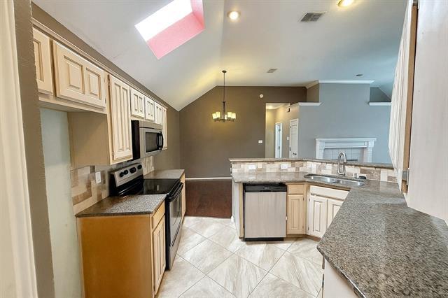 Building Photo - 3817 Seminole Ct