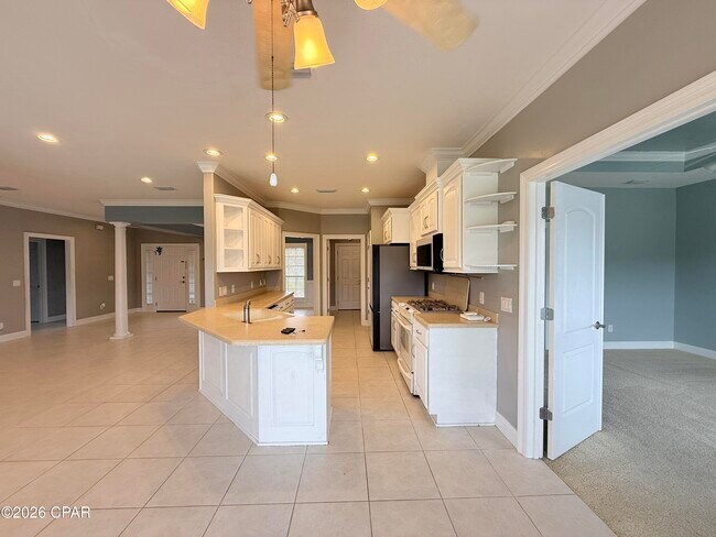 Building Photo - 3719 Bay Tree Rd