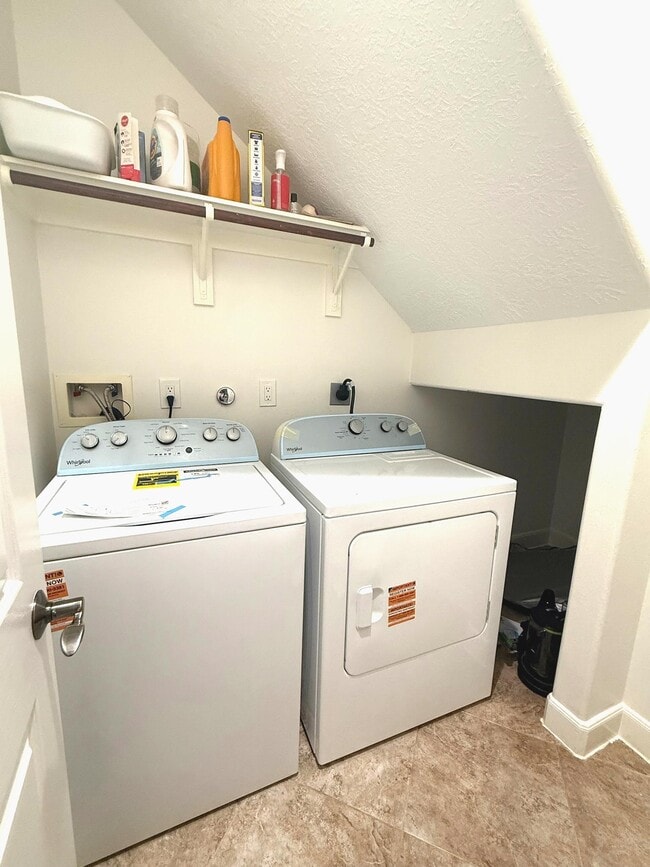 Building Photo - 3638 Apple Grove Dr